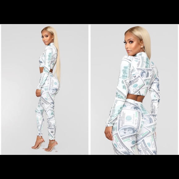 Jennifer Lopez Money Outfit🌈 - Picture 2 of 5